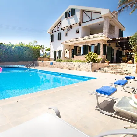 Joy Paralimni